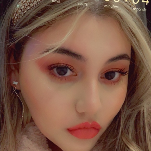 Meet your Posher, Clarissa - Picture 6 of 6